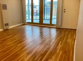 1740 Grevelia St APT E, South Pasadena, CA 91030