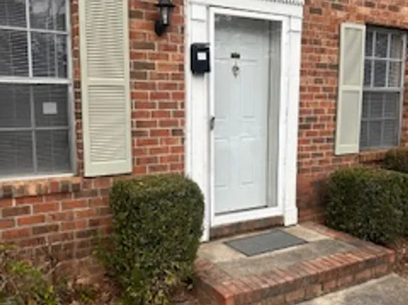 1909 Ashford Ln, Columbia, SC 29210