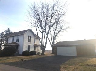 1918 Sink Hollow Rd, Dixon, IL 61021