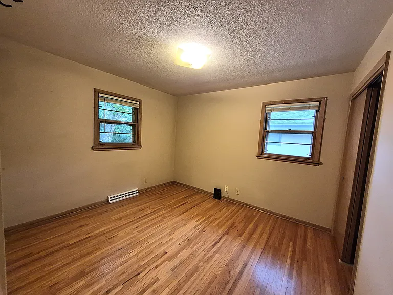 6821 Humboldt Ave S — Photo 12