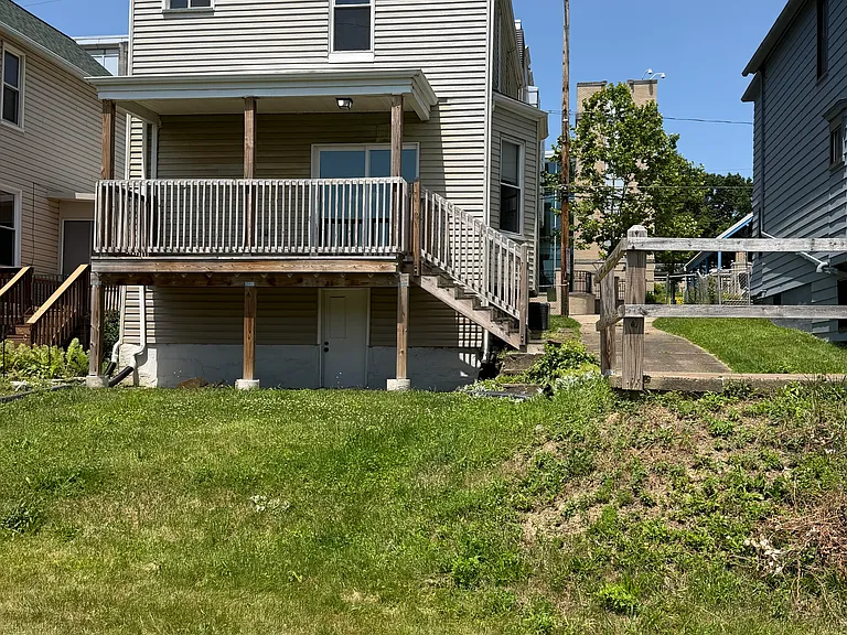 1208 Elwell St — Photo 2