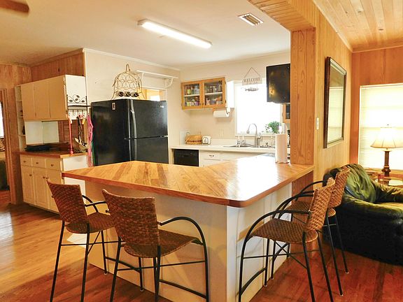 5th image of 2634 Lakeview Cir