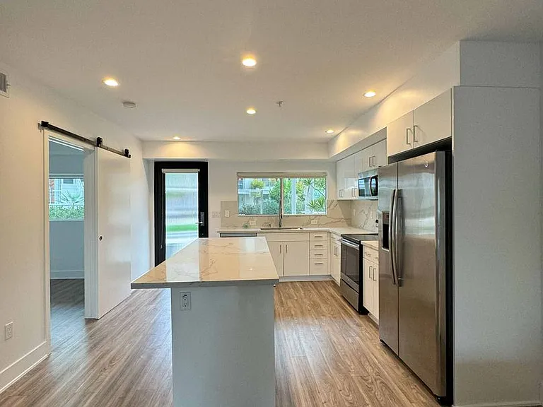 301 Ocean Ave — Photo 19