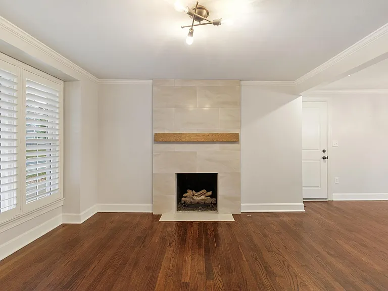 7343 Rosewood St — Photo 9