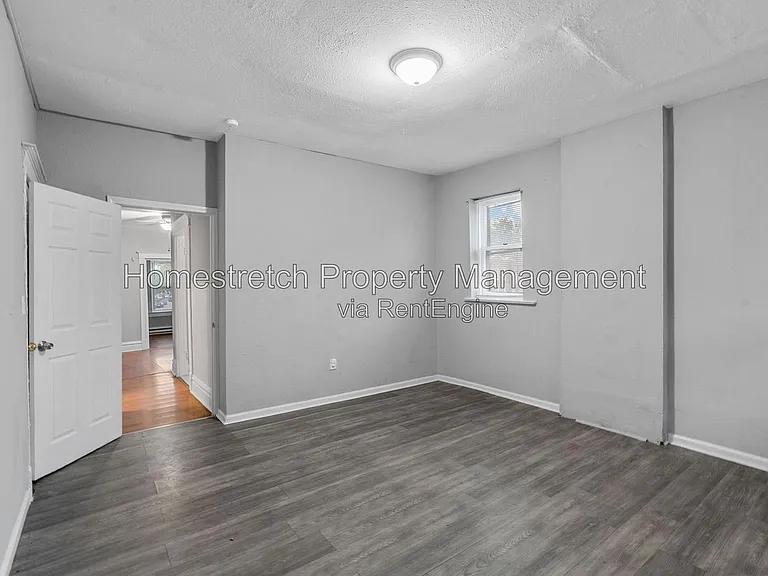 2732 Utah St #B — Photo 7