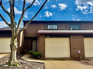 286 Millcreek Dr, Akron, OH