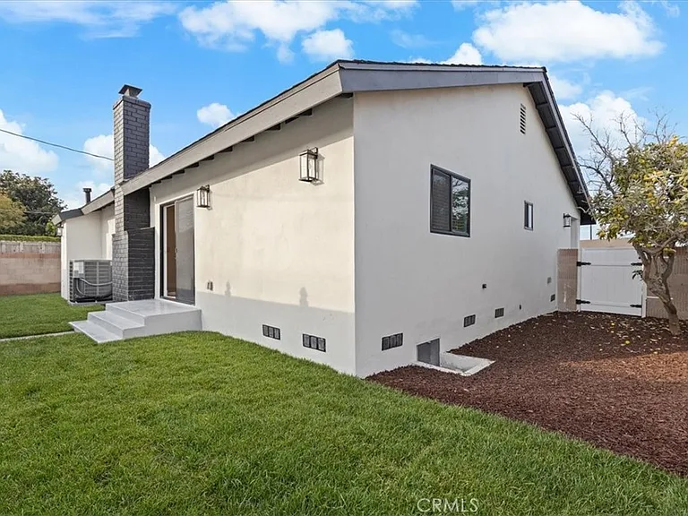 23217 Anza Ave — Photo 27