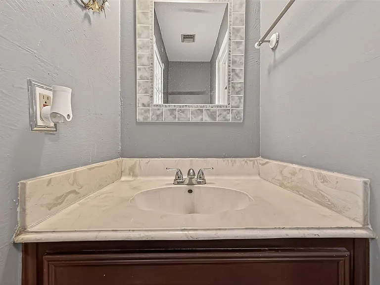 11331 Oakcenter Dr — Photo 17