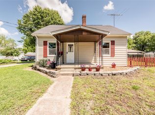 415 E Patterson St, Mascoutah, IL