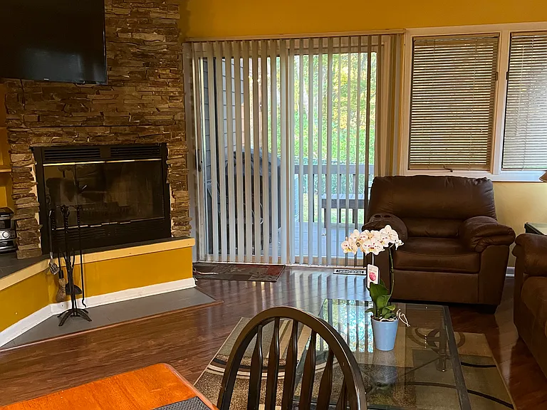 72 Arrowwood Dr #E — Photo 8