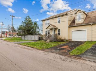 1 Deblois St, Charlottetown, PE C1A5X7