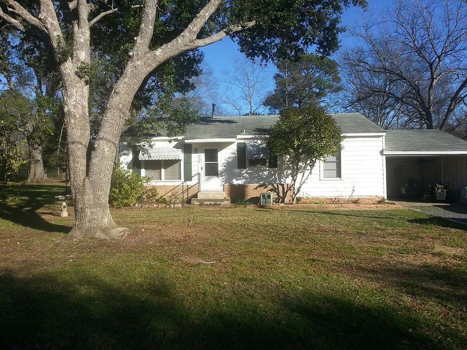 1st image of 403 Lakeview Dr