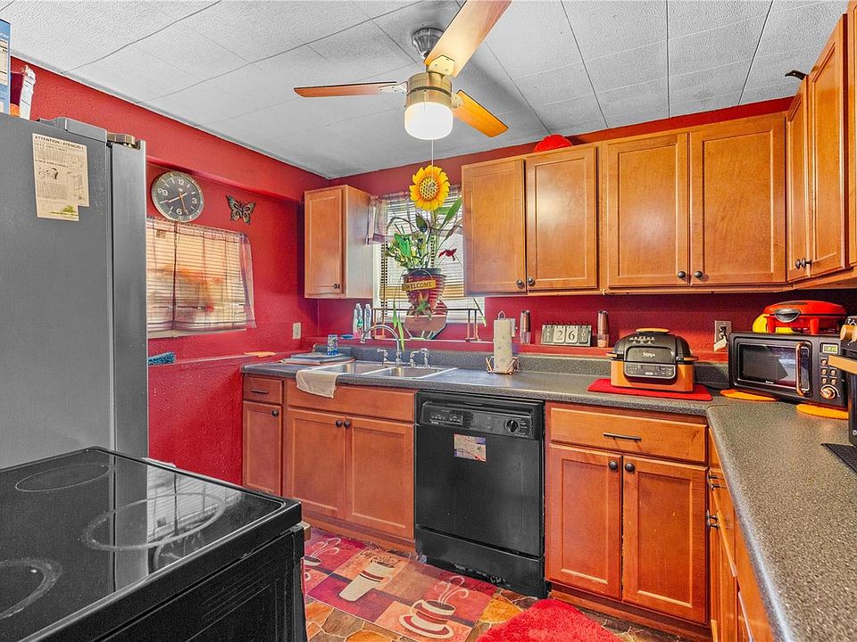 1st image of 2929 Alger Ave