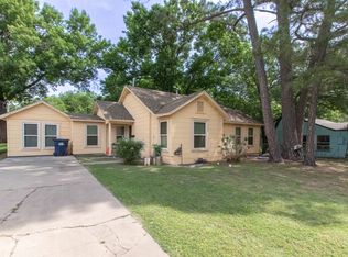 1916 Houston Pl, Denton, TX 76201