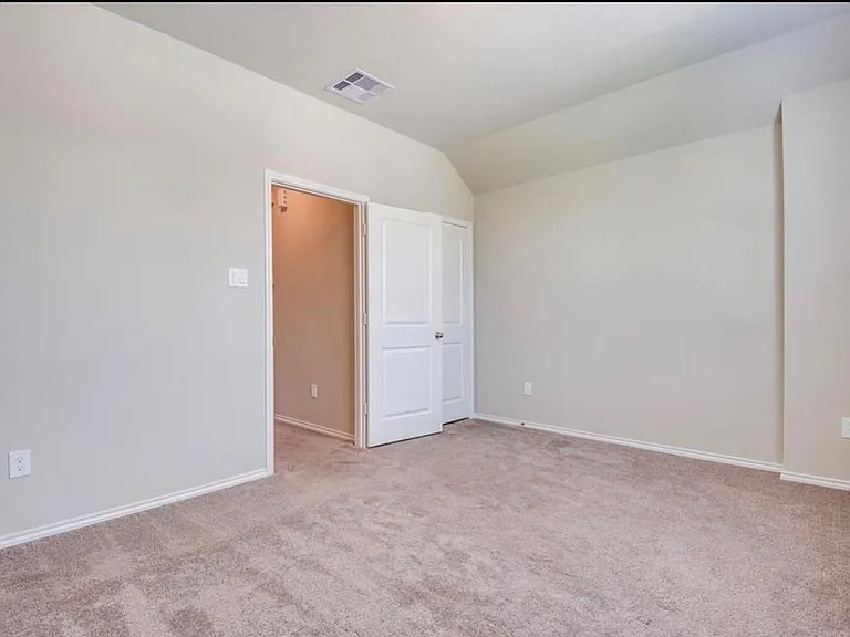 523 Timber Voyage Ct — Photo 10