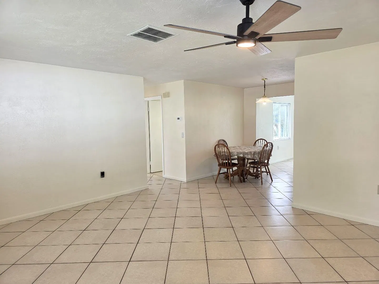 Available Now! Freshened Up & Ready For Move-In! — Photo 3