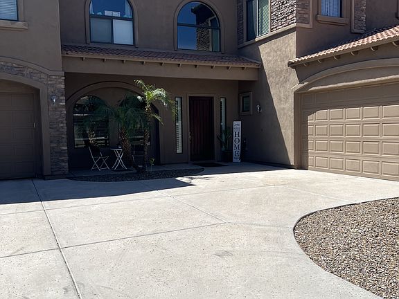 2nd image of 3333 E Powell Pl