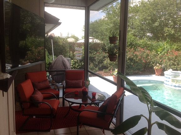 Lanai looking out at pool 
