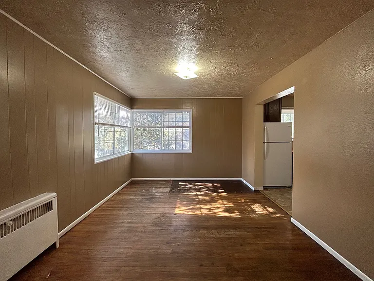 Halliday 654 E. — Photo 14
