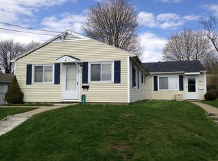 24 Ludlow Rd #B, Middletown, RI 02842