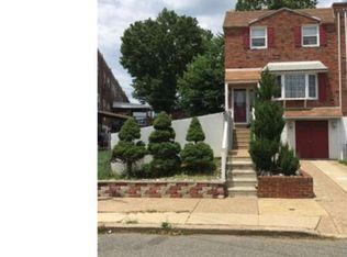 12700 Hollins Rd, Philadelphia, PA 19154