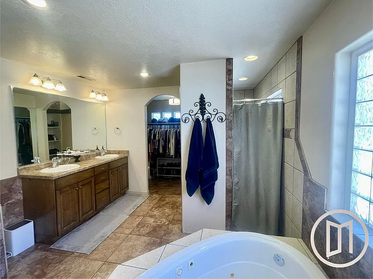 568 N 325 W — Photo 16
