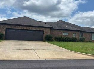 67 Watkins Glen Dr, Wetumpka, AL 36093