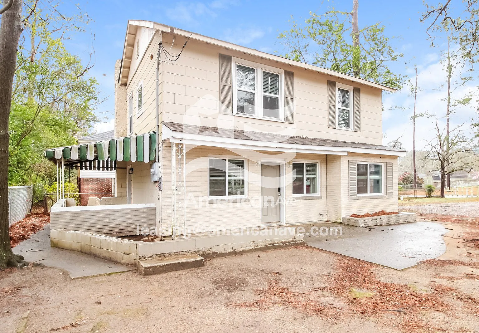 4 bed, 1.5 bath, 1500 sqft, $1,957 — Photo 3
