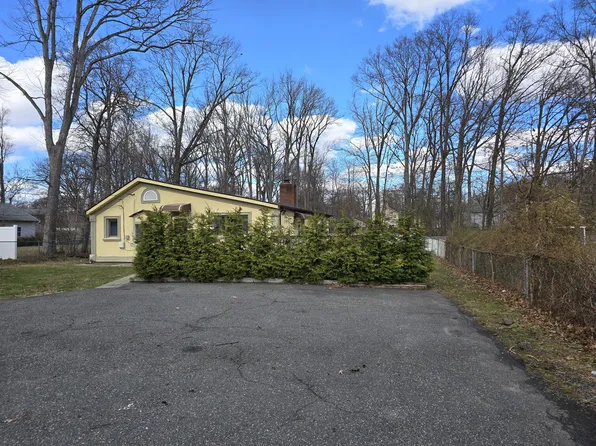 625 Wood Ave #B, North Brunswick, NJ 08902