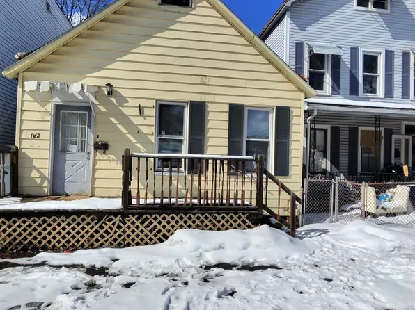 861 4th Avenue, Troy, NY 12182