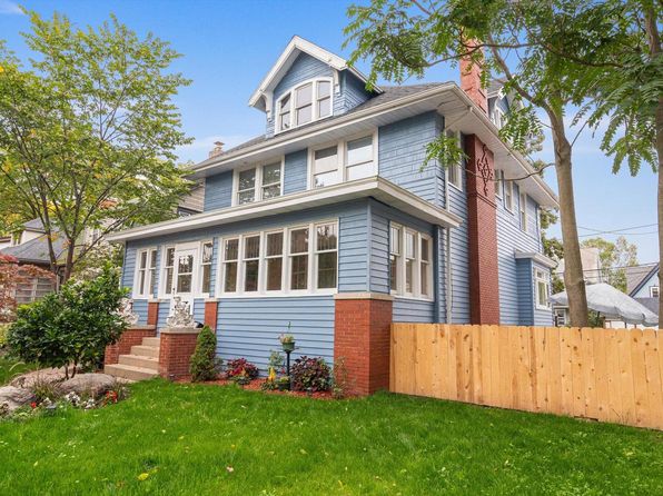 Victorian Wi Real Estate 82 Homes For Sale Zillow