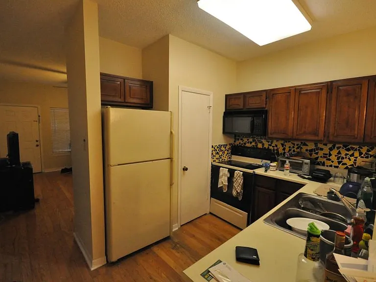 2216 San Gabriel St #203 — Photo 8