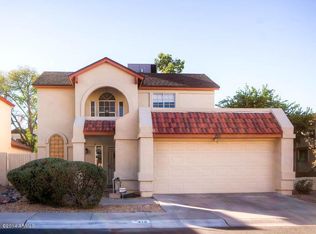 413 E Kristal Way, Phoenix, AZ 85024