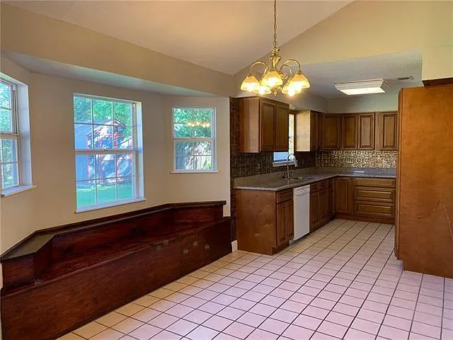 100 Firwood Dr — Photo 8