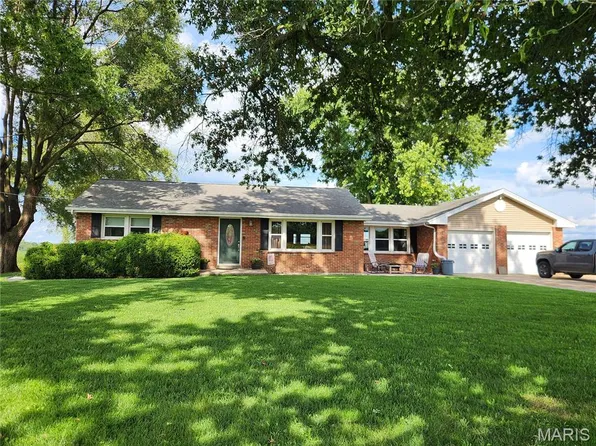 4915 Tower Line Rd, Saint Charles, MO 63301