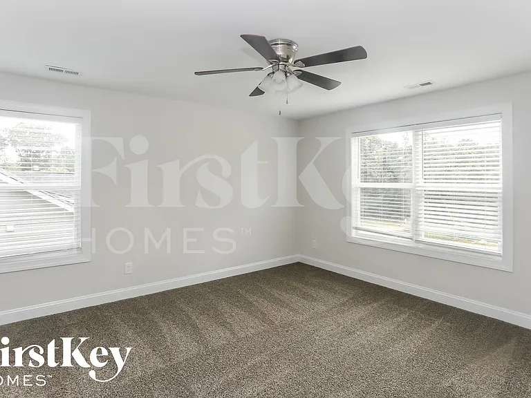 2519 No Mans Ave — Photo 7