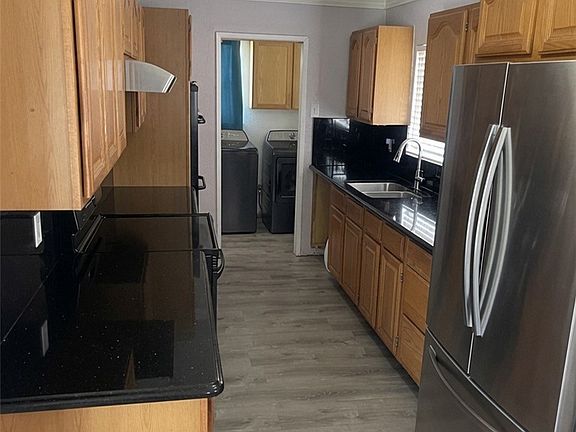 4th image of 641 Lance Dr
