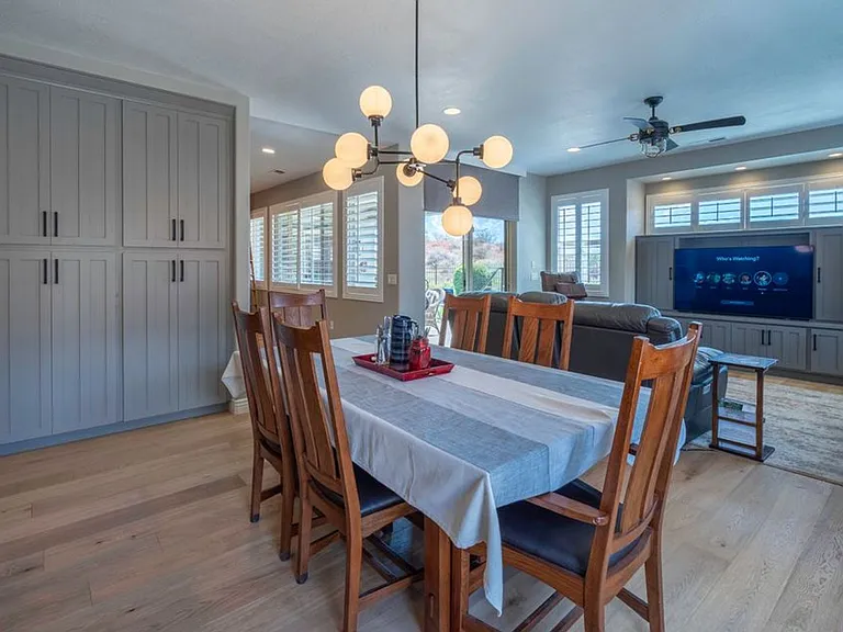 2329 N Prospector Ln — Photo 18