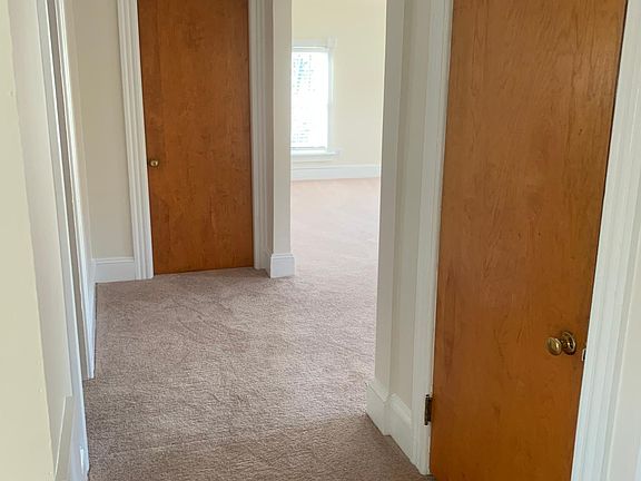 2nd image of 1137 Smithfield Ave
