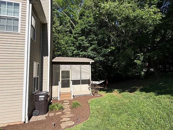 3rd image of 10720 Deep Woods Ln