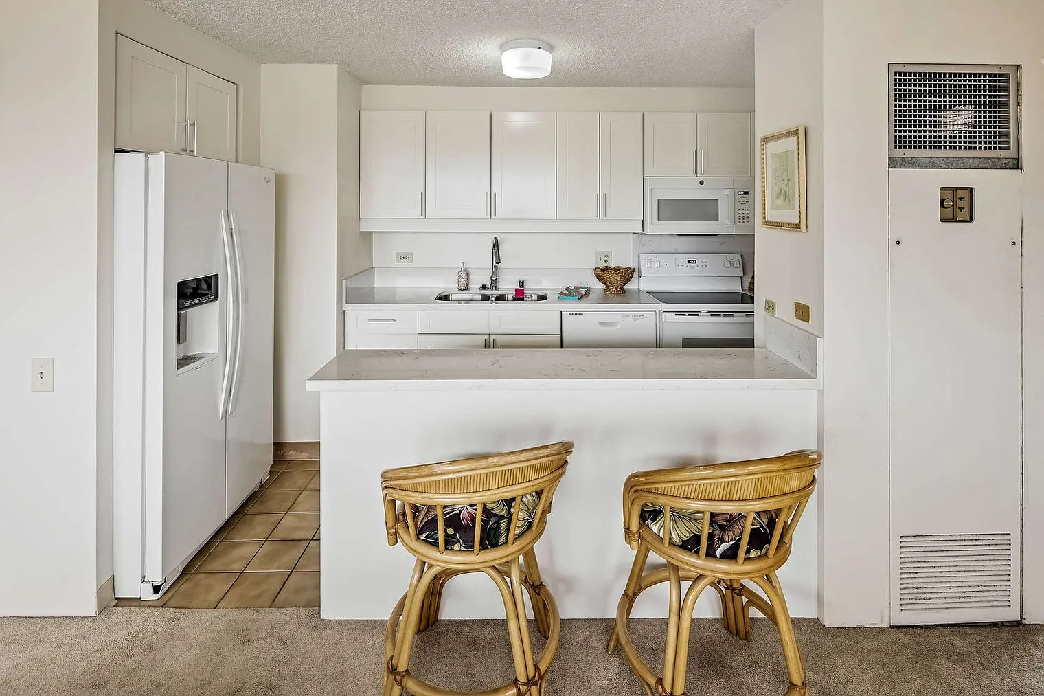 1 bed, 1.0 bath, 721 sqft, $4,982 — Photo 4