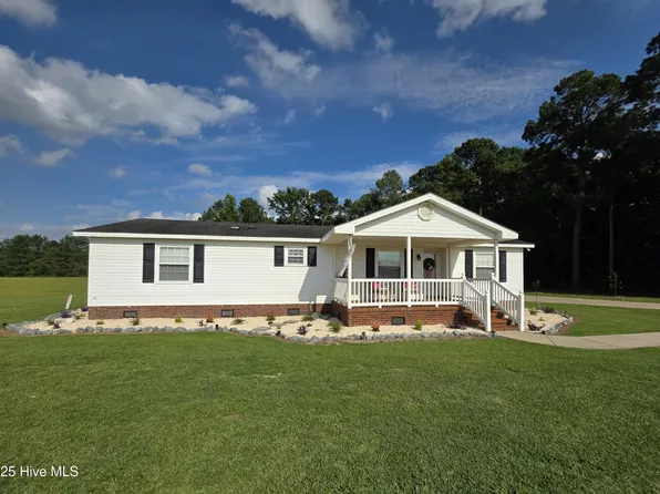 2201 Odom Road, Clinton, NC 28328