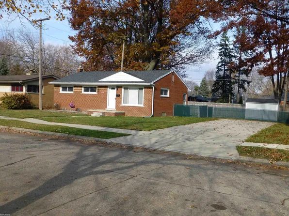 21201 Gordon Rd, Saint Clair Shores, MI 48081