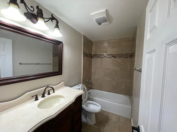 4755 E Brown Ave, Fresno, CA 93703