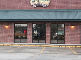 2640 Country Club Rd, Lake Charles, LA 70605