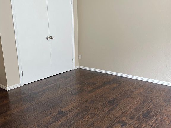 3rd image of 1519 Brookvale Dr APT 1