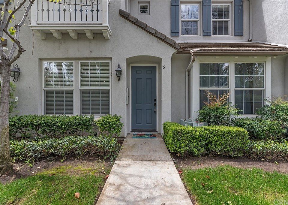 1st image of 5 Leucadia #107