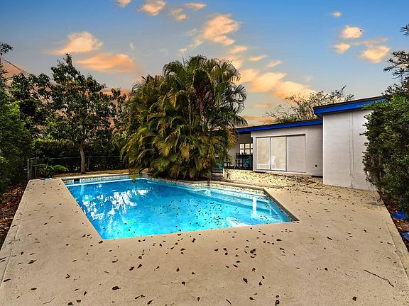 2nd image of 6260 NW 19th Street