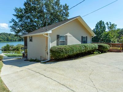 586 Hollys Ln, Riverside, AL, 35135