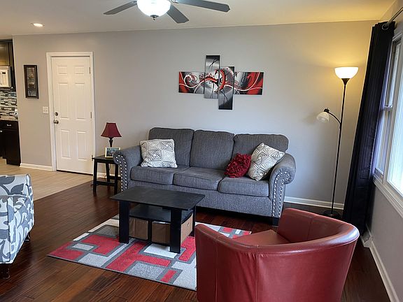 5th image of 1210 Rosewood Trl